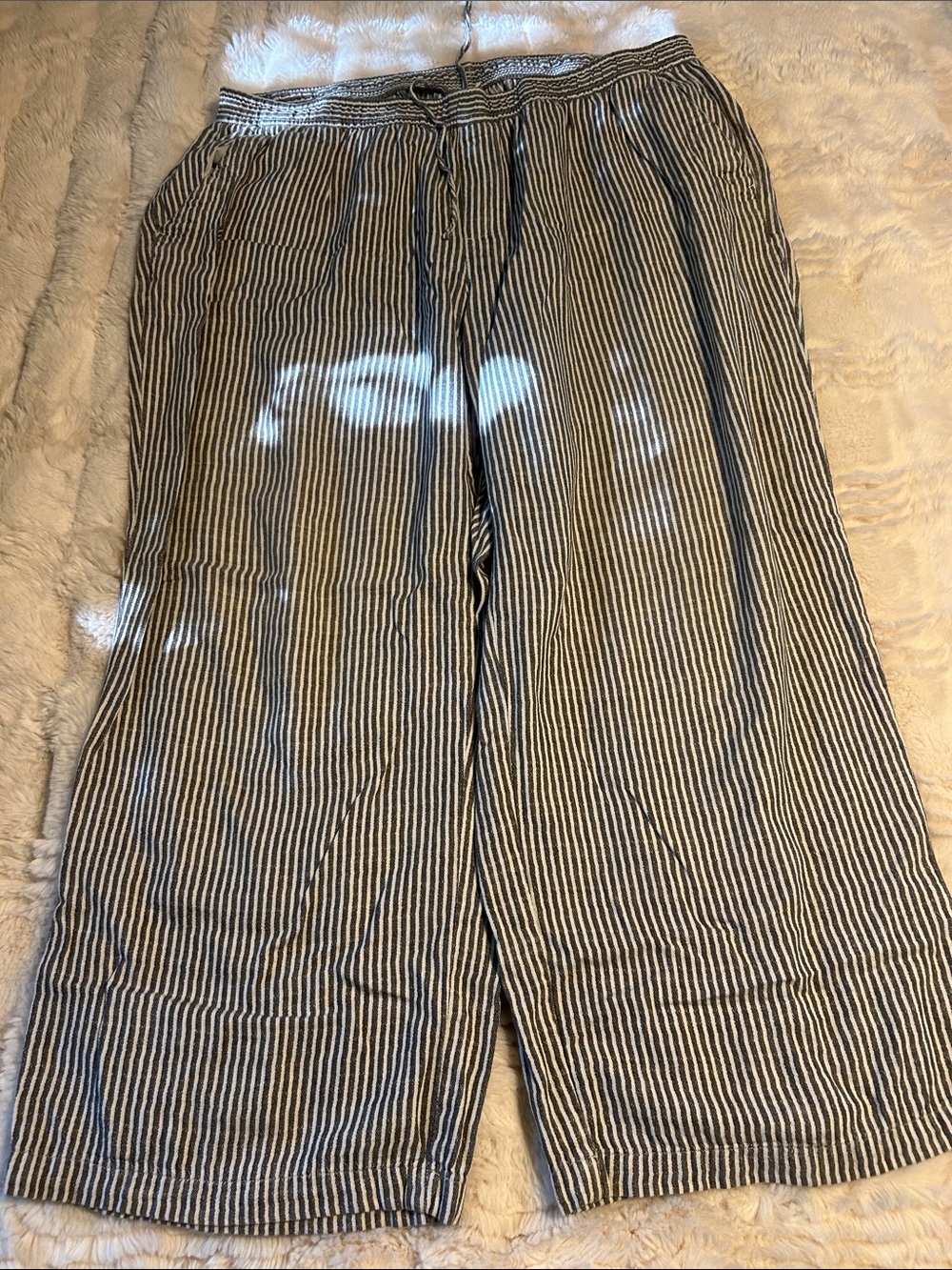 Old Navy Black and White Striped Pull-On Pants